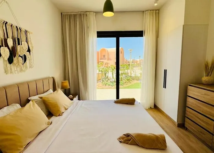 The Two Sisters - Kamaran, El Gouna Apartment